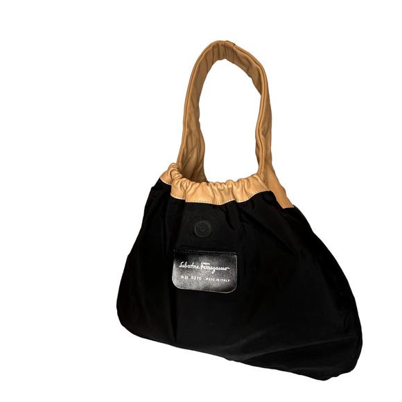 Salvatore Ferragamo - Vintage 1990's Nude Leather Drawstring Purse - Picture 3 of 9